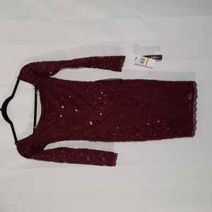 Maroon sequins lace bodycon stretchy cocktail dress. Size Small NWT.